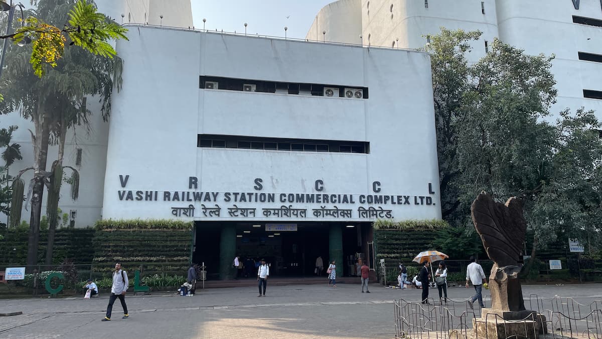 vashi railway station